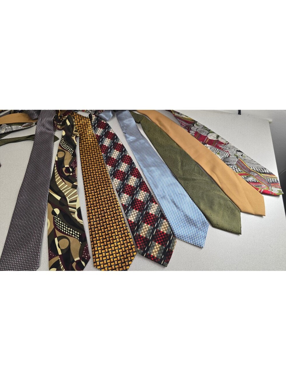 Vintage Men's Necktie Lot – 8 Ties – Silk & Designer Brands